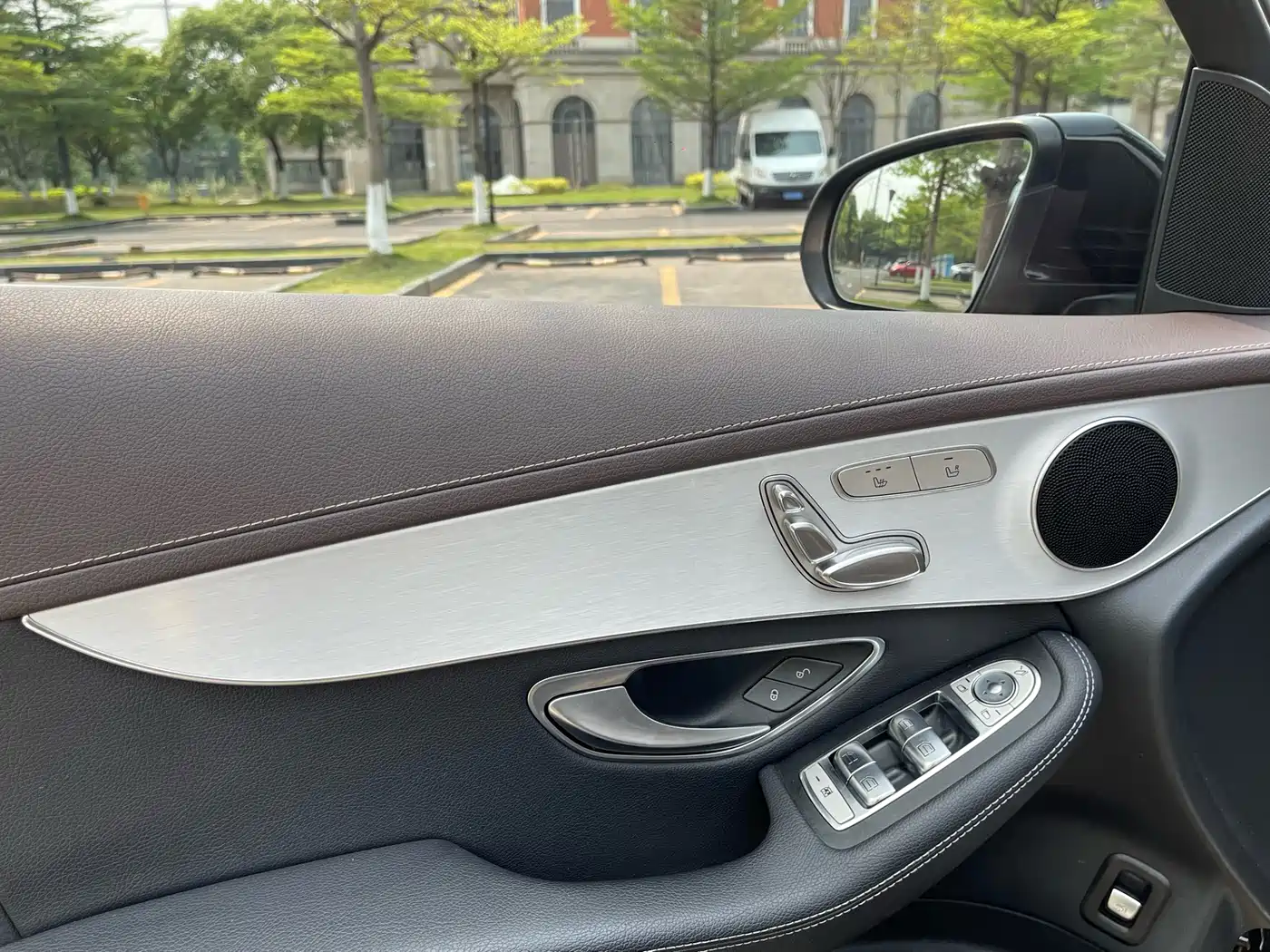 Mercedes-Benz GLC 2021 GLC 260 L 4MATIC Sporty фото 22