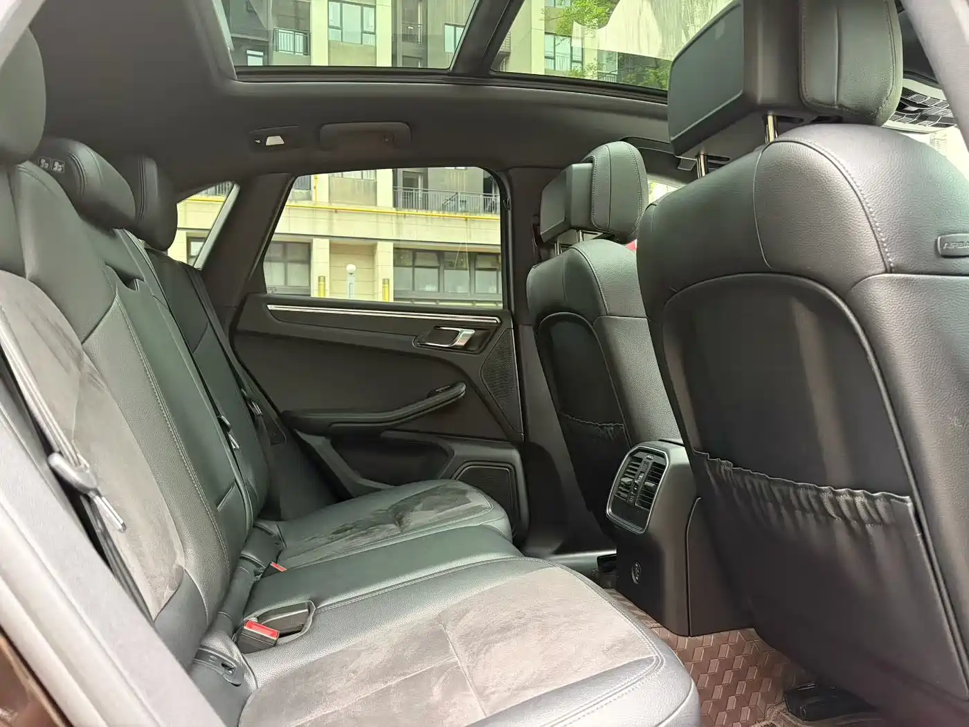 Porsche Macan 2018 Macan 2.0T фото 6