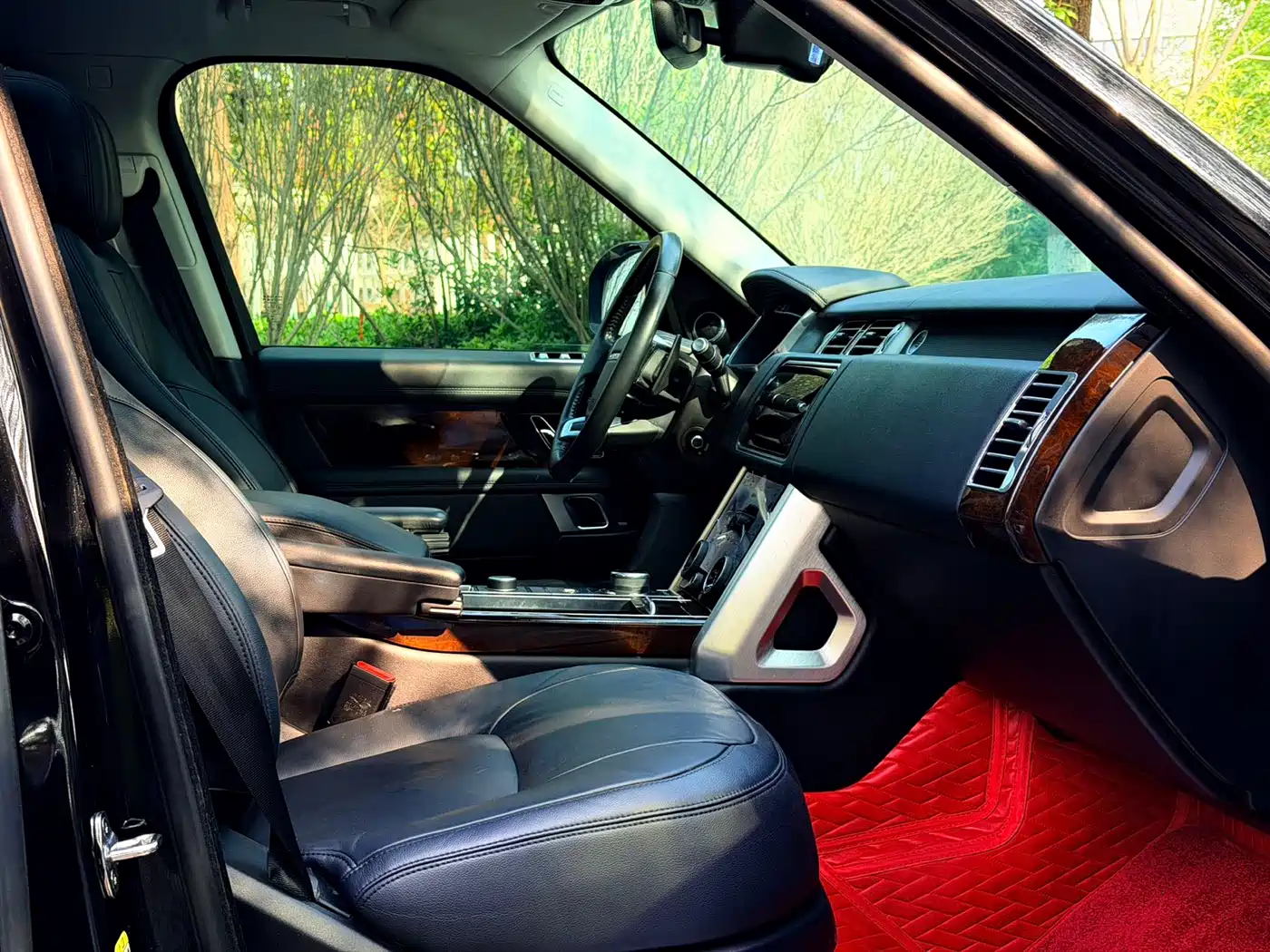LAND ROVER RANGE ROVER