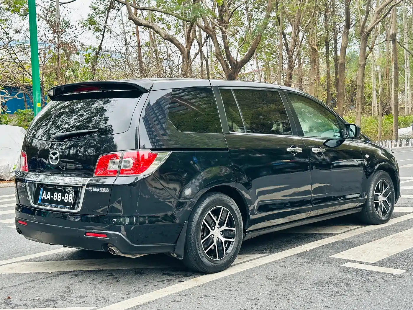 Mazda 8 2013 2013 2.5L Elite