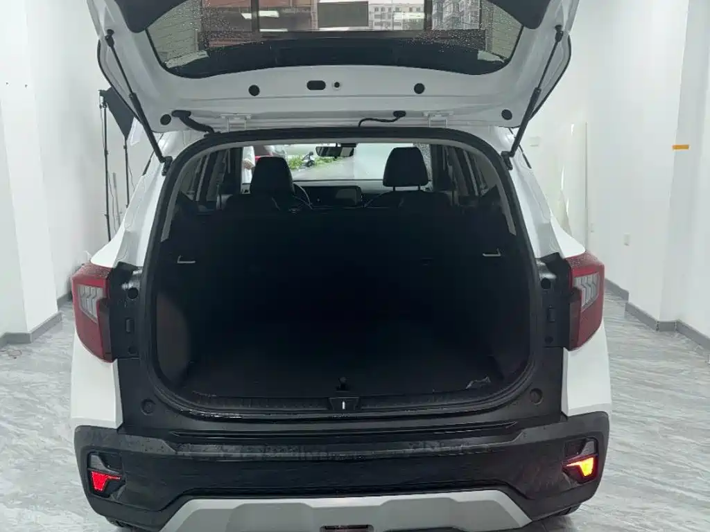 Kia Seltos 2026 2023 1.5L CVT Luxury Edition