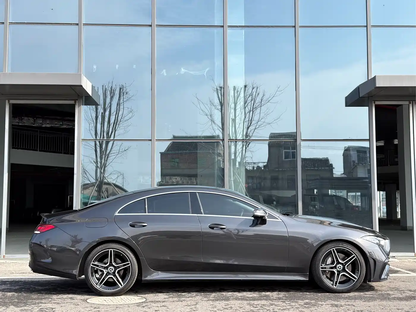 MERCEDES-BENZ CLS