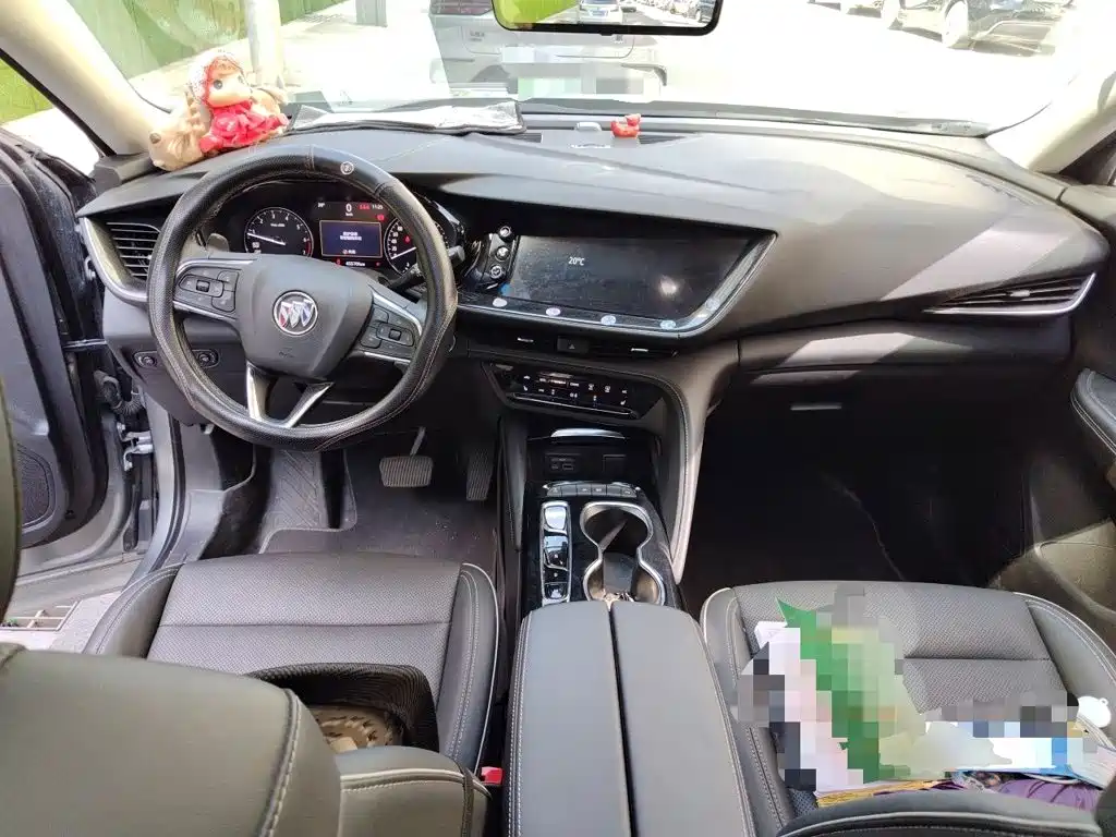 Photo 10 - Buick Envision Plus