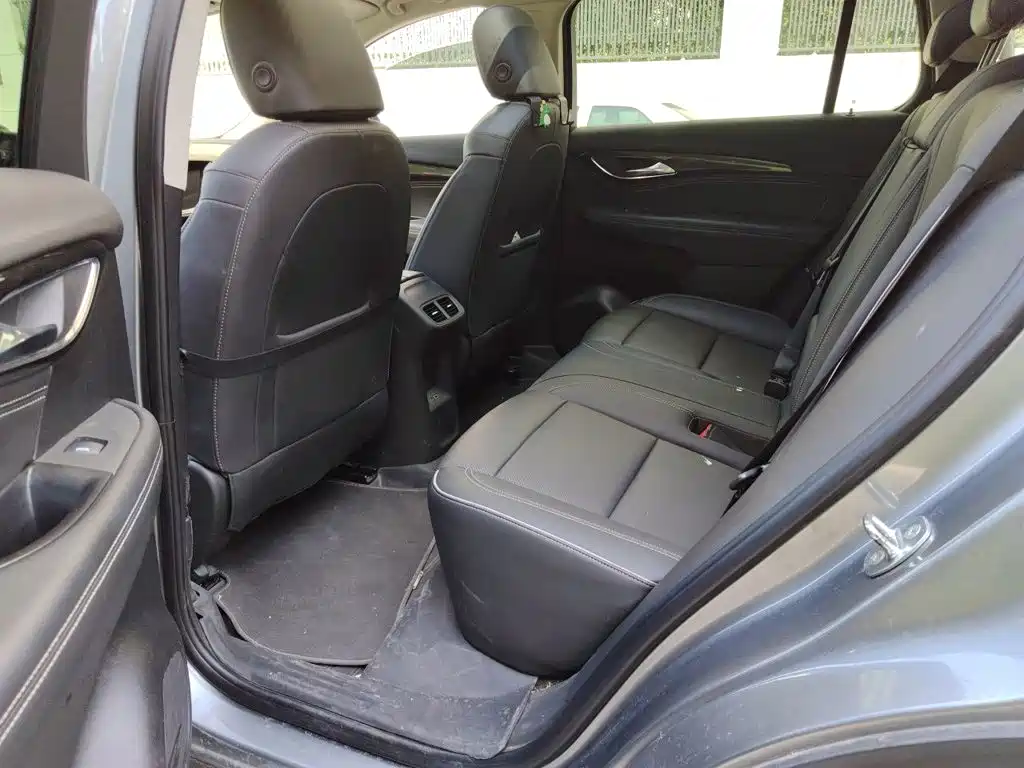 Photo 18 - Buick Envision Plus