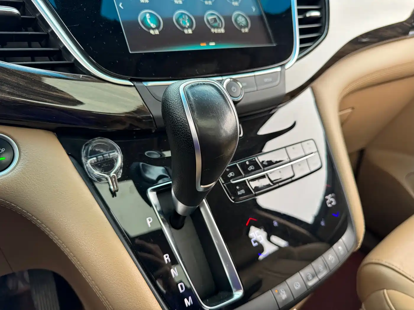 Buick GL8 2018 ES 28T Luxury Type China VI фото 20
