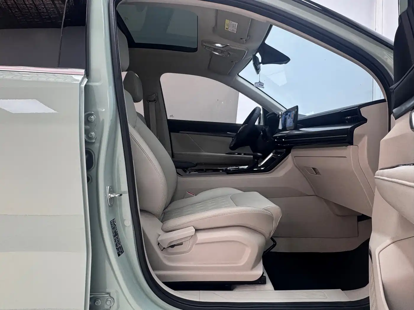 Wuling Motors Wuling Xingchen 2022 2021 1.5T CVT Stellar Edition