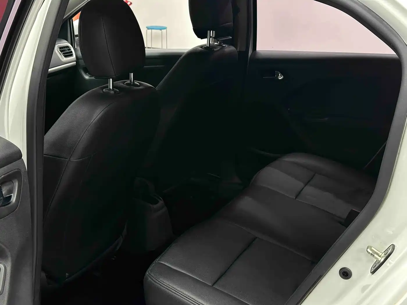 Peugeot 301 2016 2016 1.6L Manual Comfort Edition