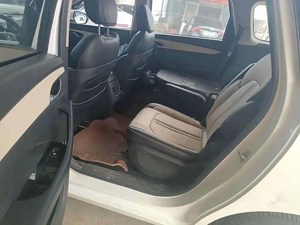 Baojun 360 2018 2018 1.5L Automatic Luxury (China V)