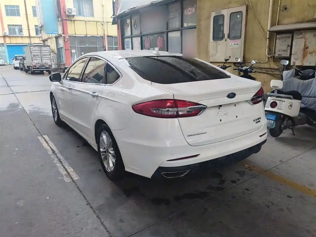 FORD MONDEO
