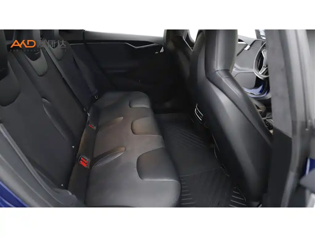 Фото 8 - Tesla Model S