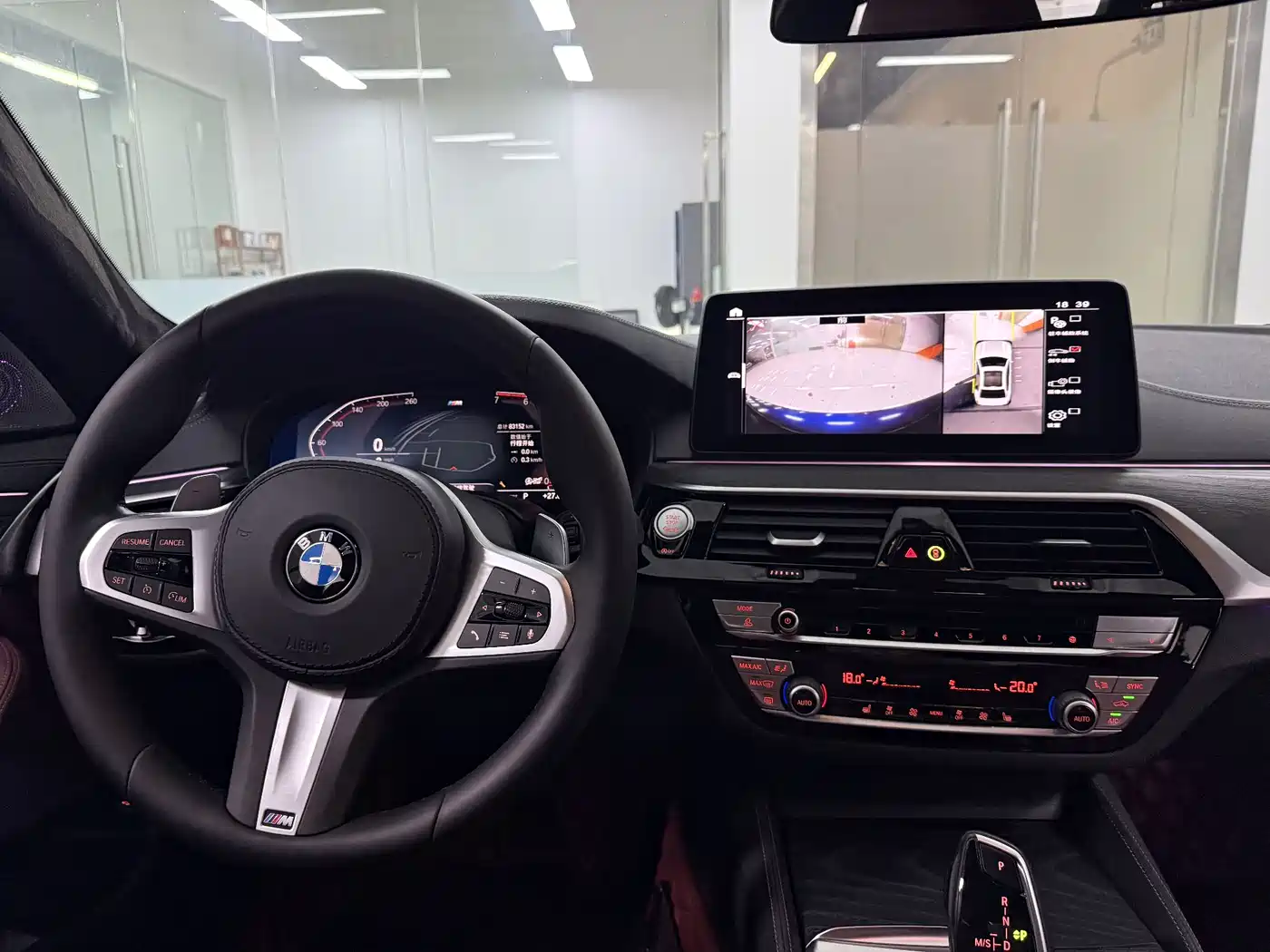 BMW 5 Series 2021 530Li Leading M Sport Package фото 18