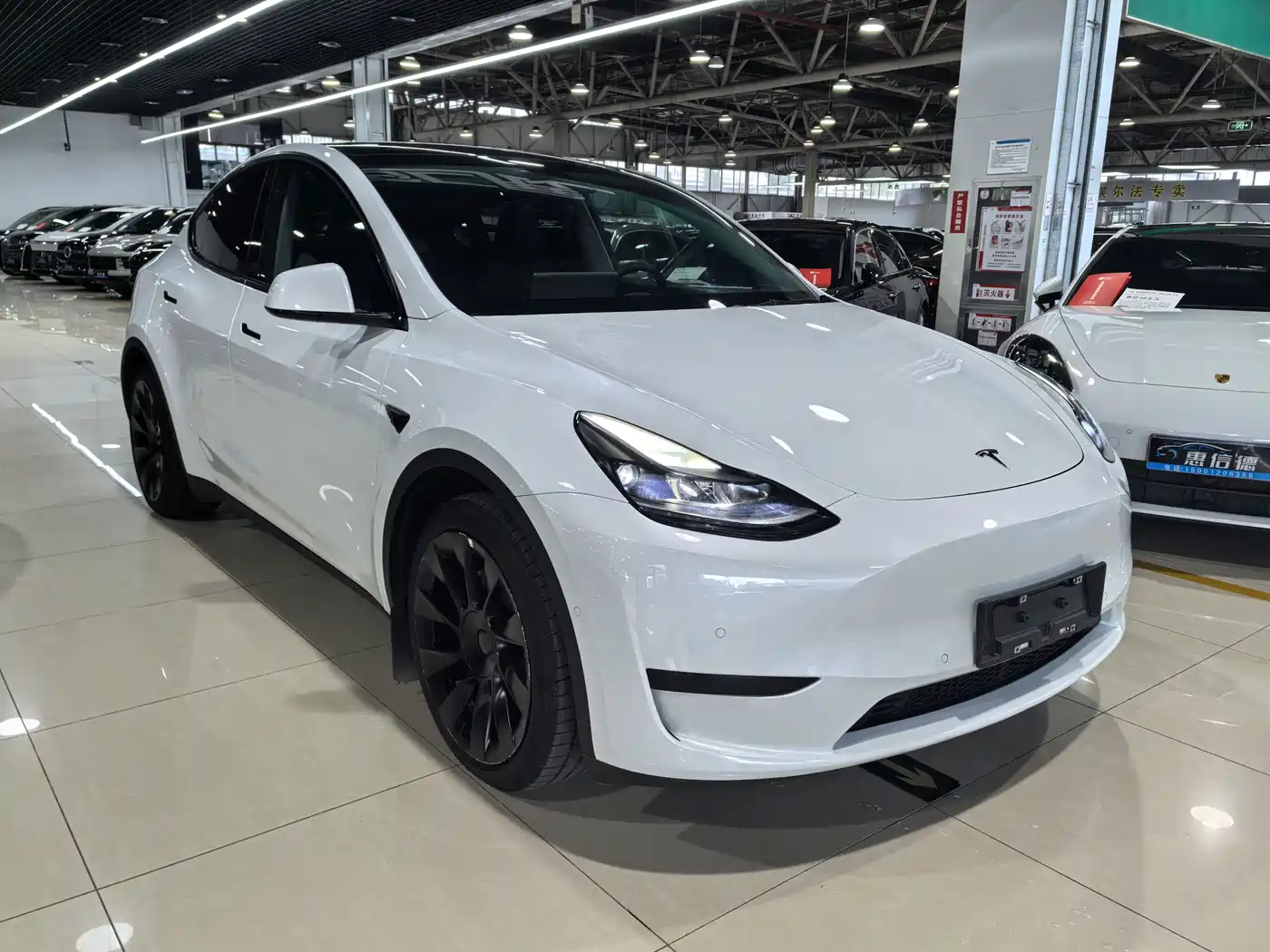 Tesla Model Y 2022