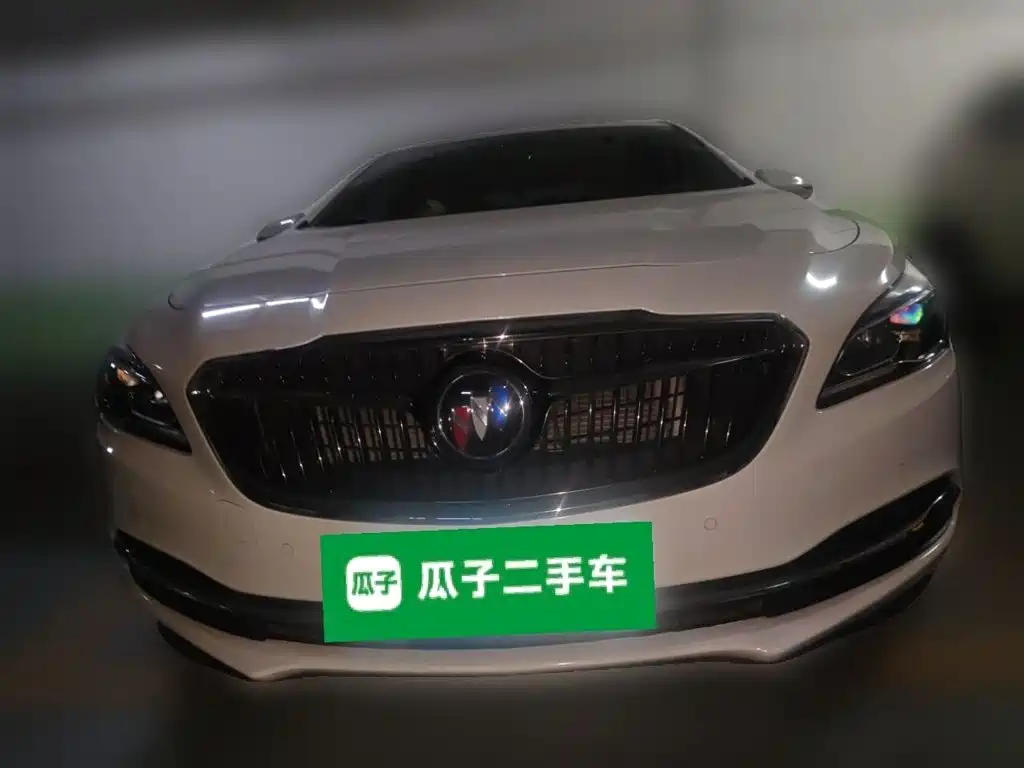 Photo 2 - Buick LaCrosse