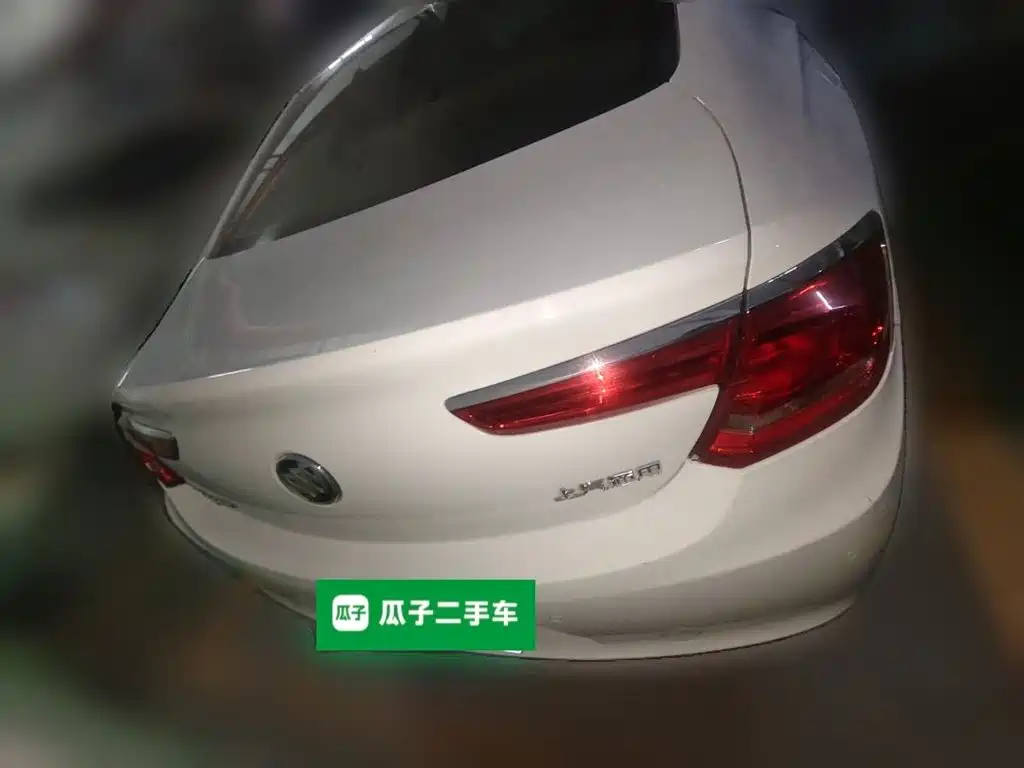Photo 3 - Buick LaCrosse