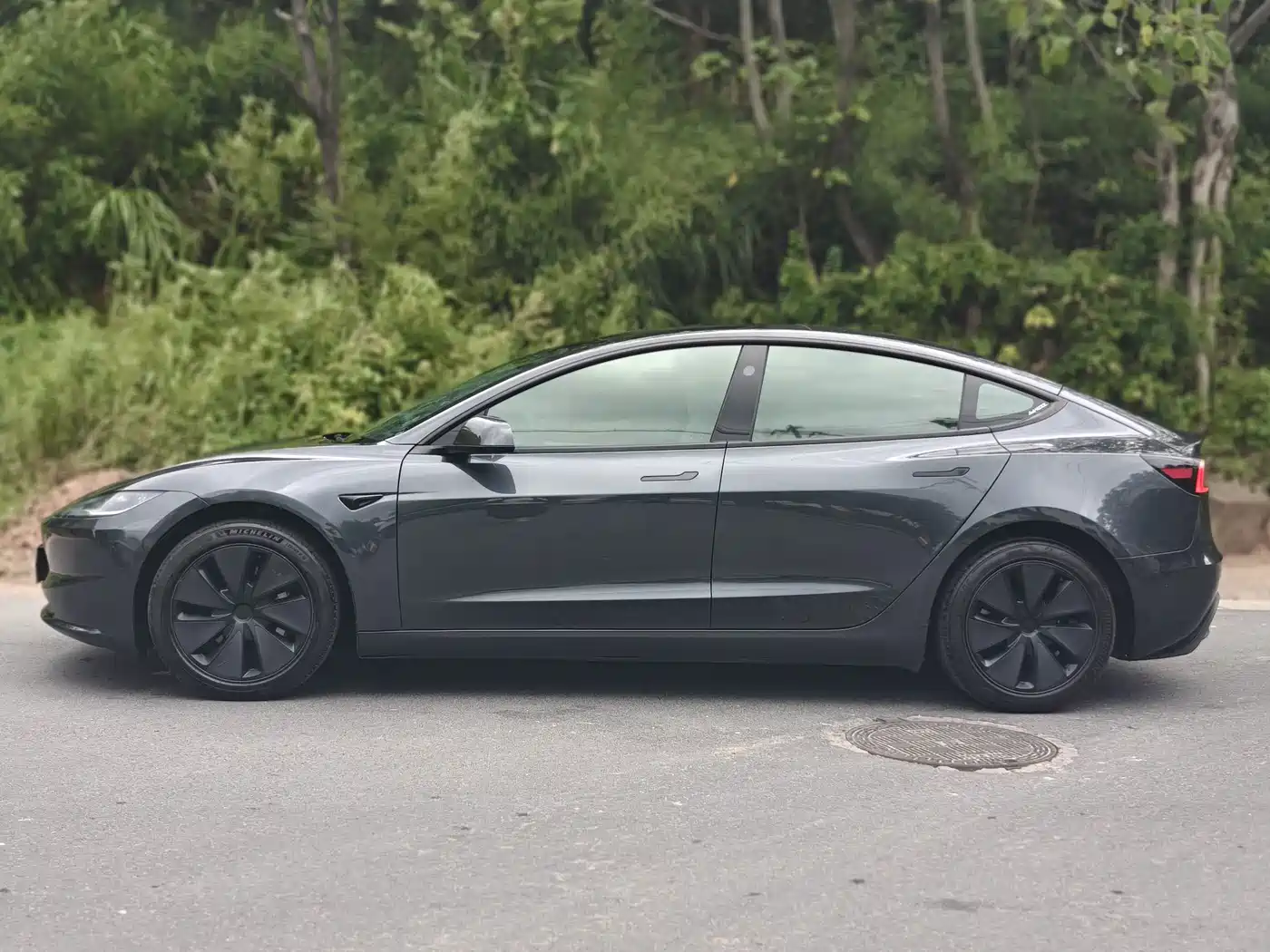 صورة 3 - Tesla Model 3