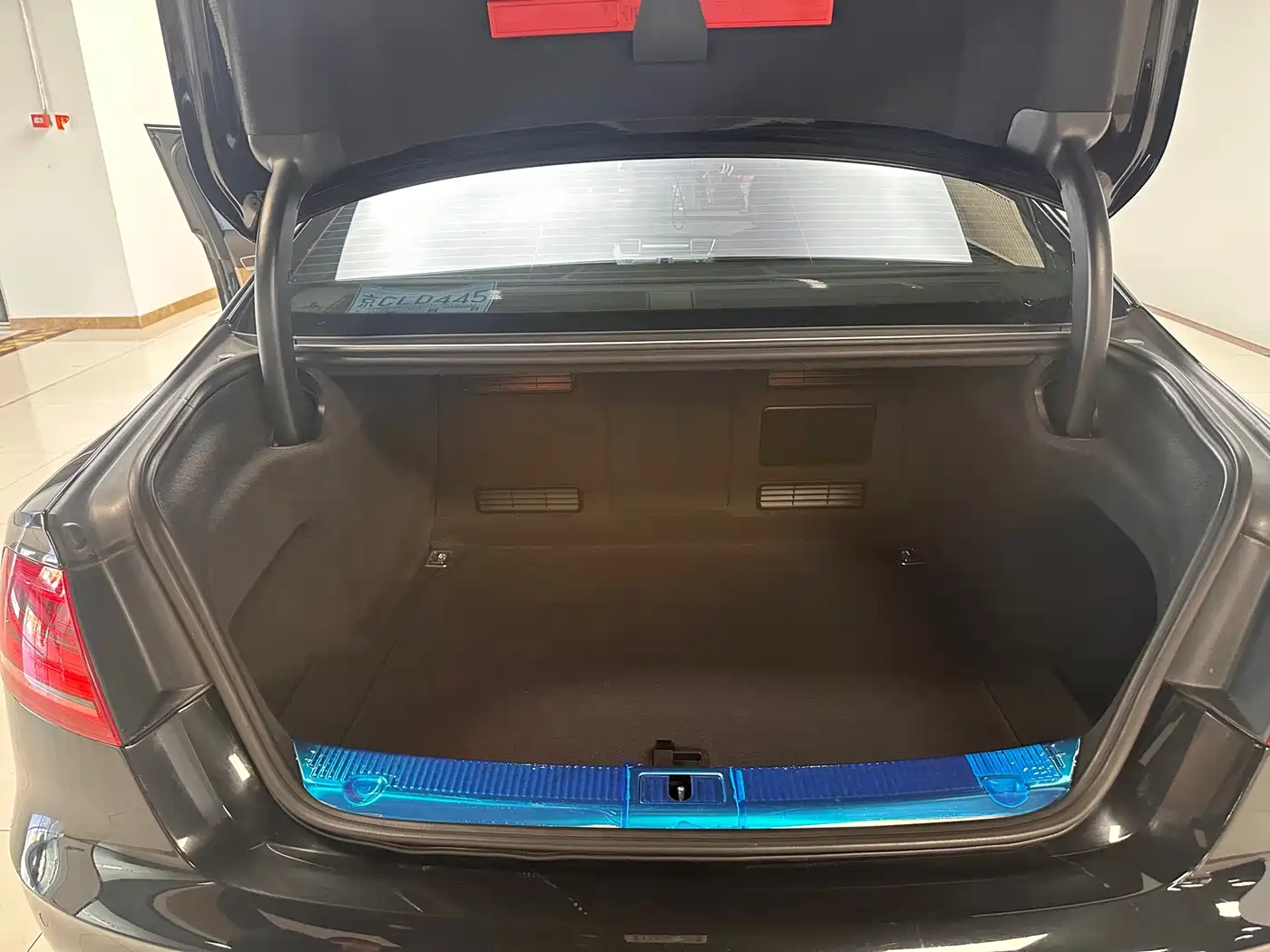 Audi A8 2012 A8L 45 TFSI quattro Luxury фото 18