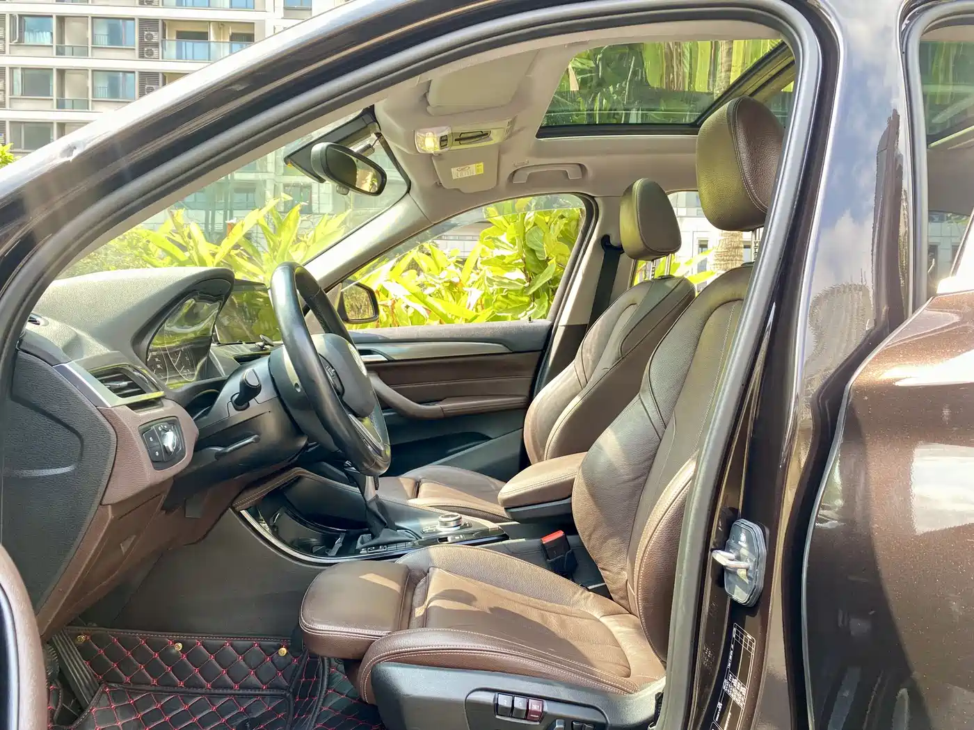 BMW X1 2018 xDrive20Li Luxury Model фото 5