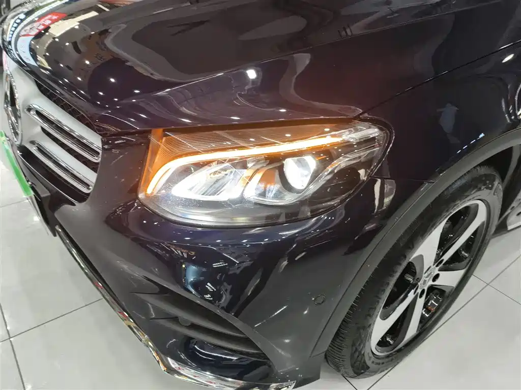Mercedes-Benz GLC 2018 GLC 260 4MATIC Luxury фото 18