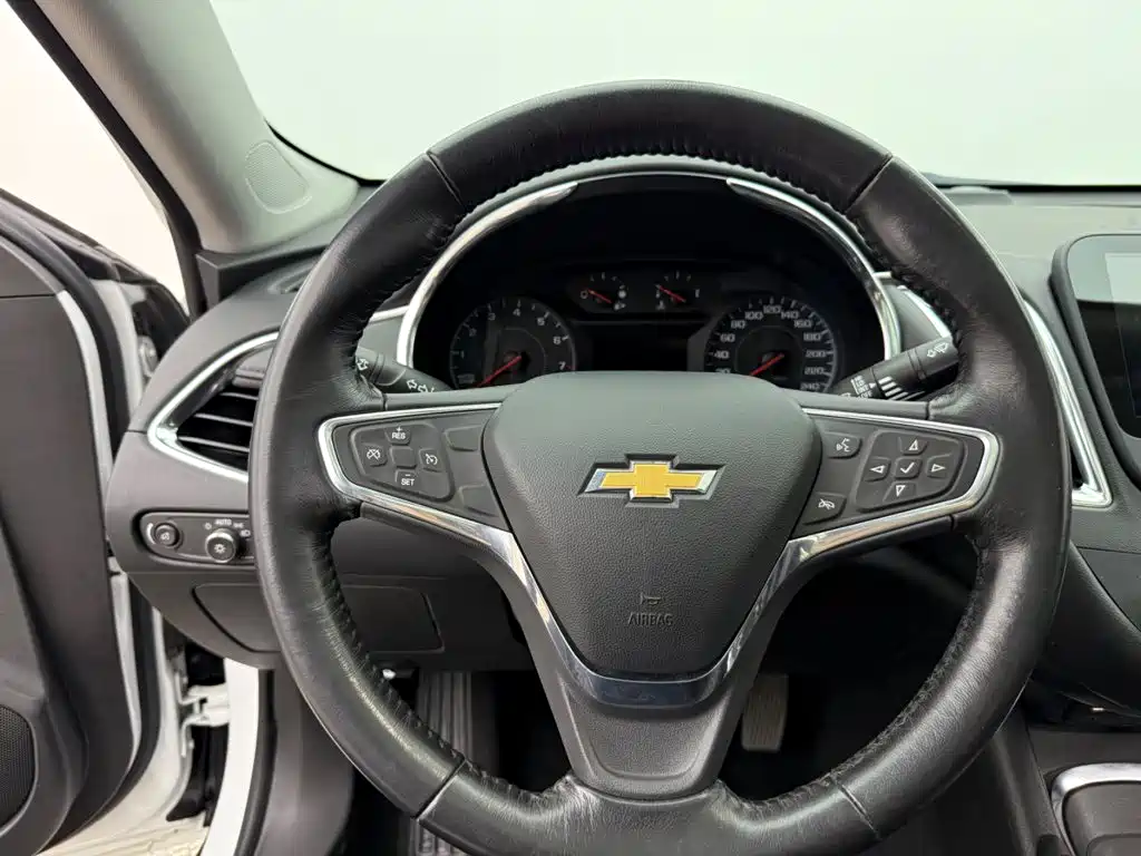 Фото 8 - Chevrolet Malibu XL