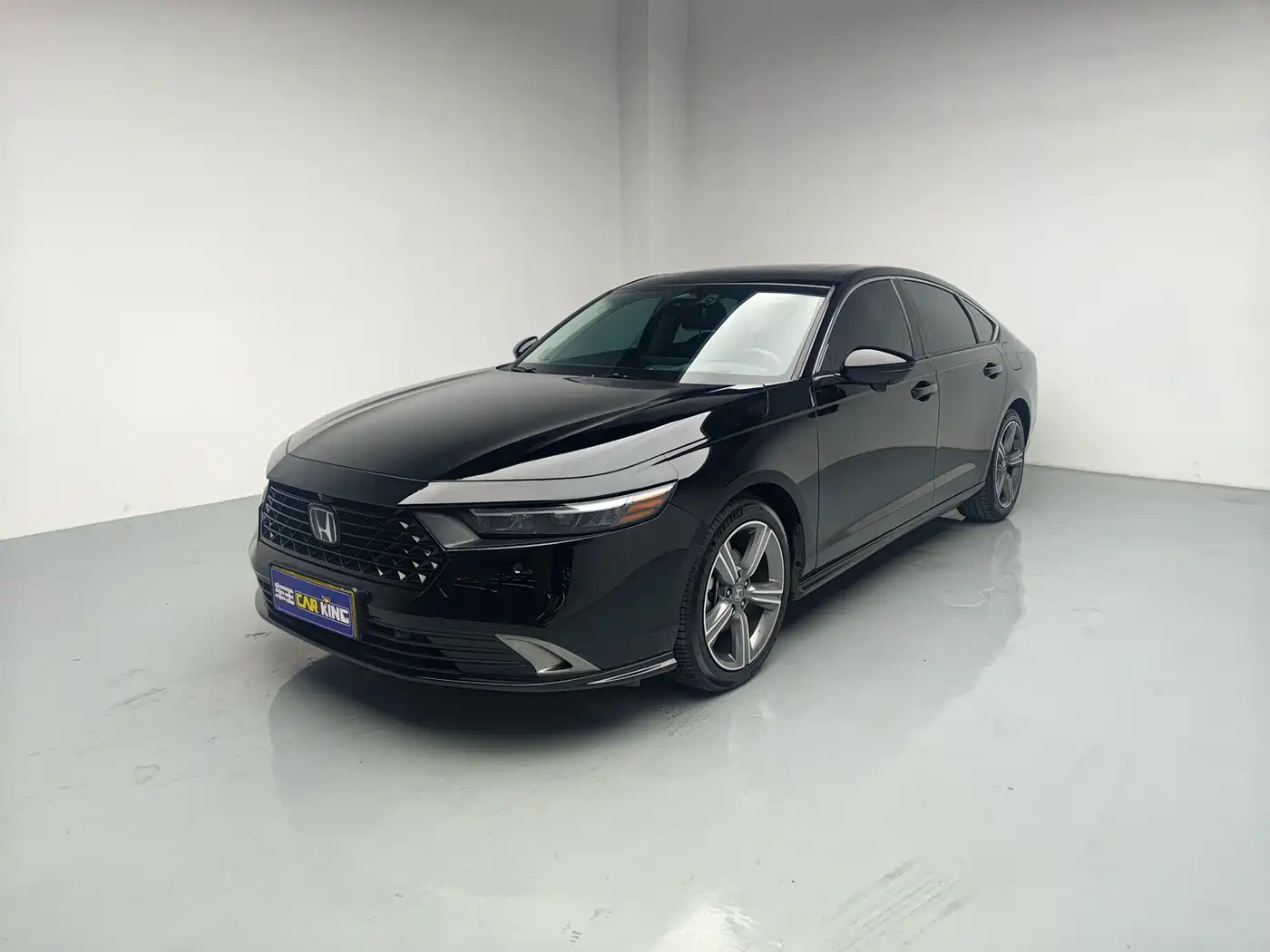 Фото 1 - Honda Accord