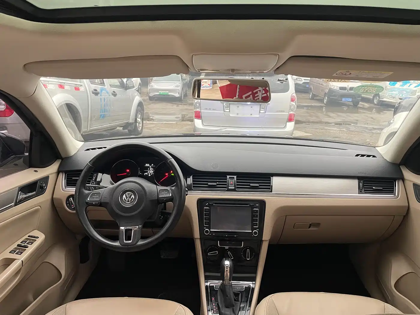 Volkswagen Bora 2015 Quality Edition 1.6L Automatic Comfort фото 4