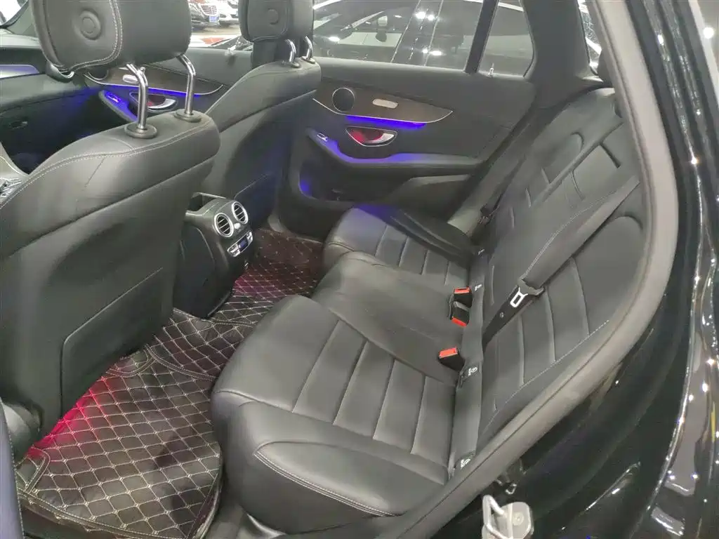Mercedes-Benz GLC 2022 Model GLC 260 L 4MATIC Luxury Edition фото 17