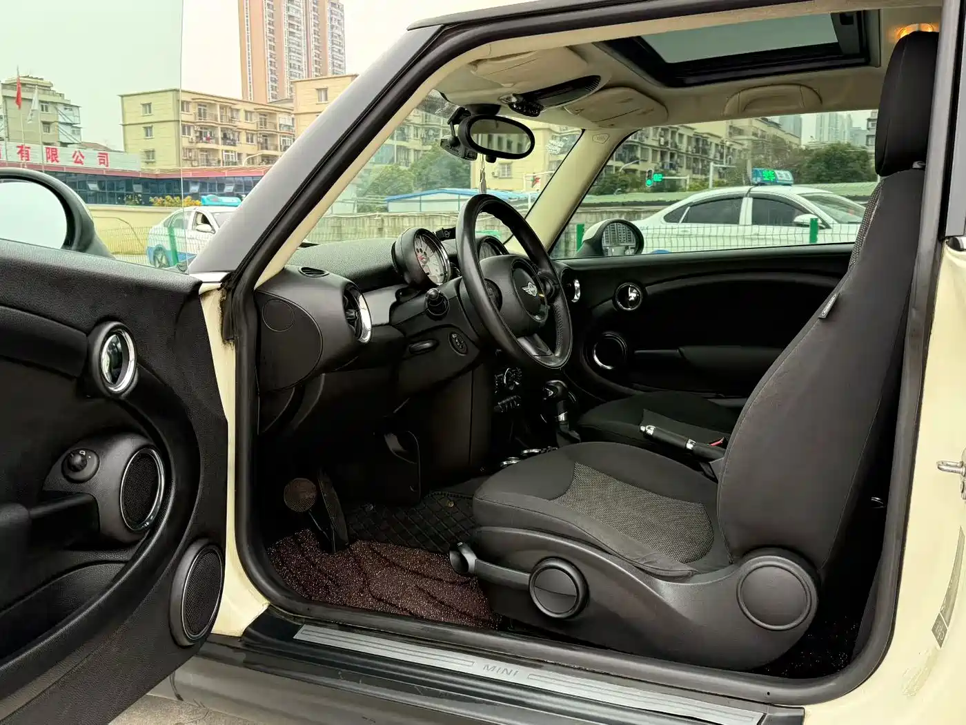 MINI MINI 2014 2012 1.6L ONE Baker Street