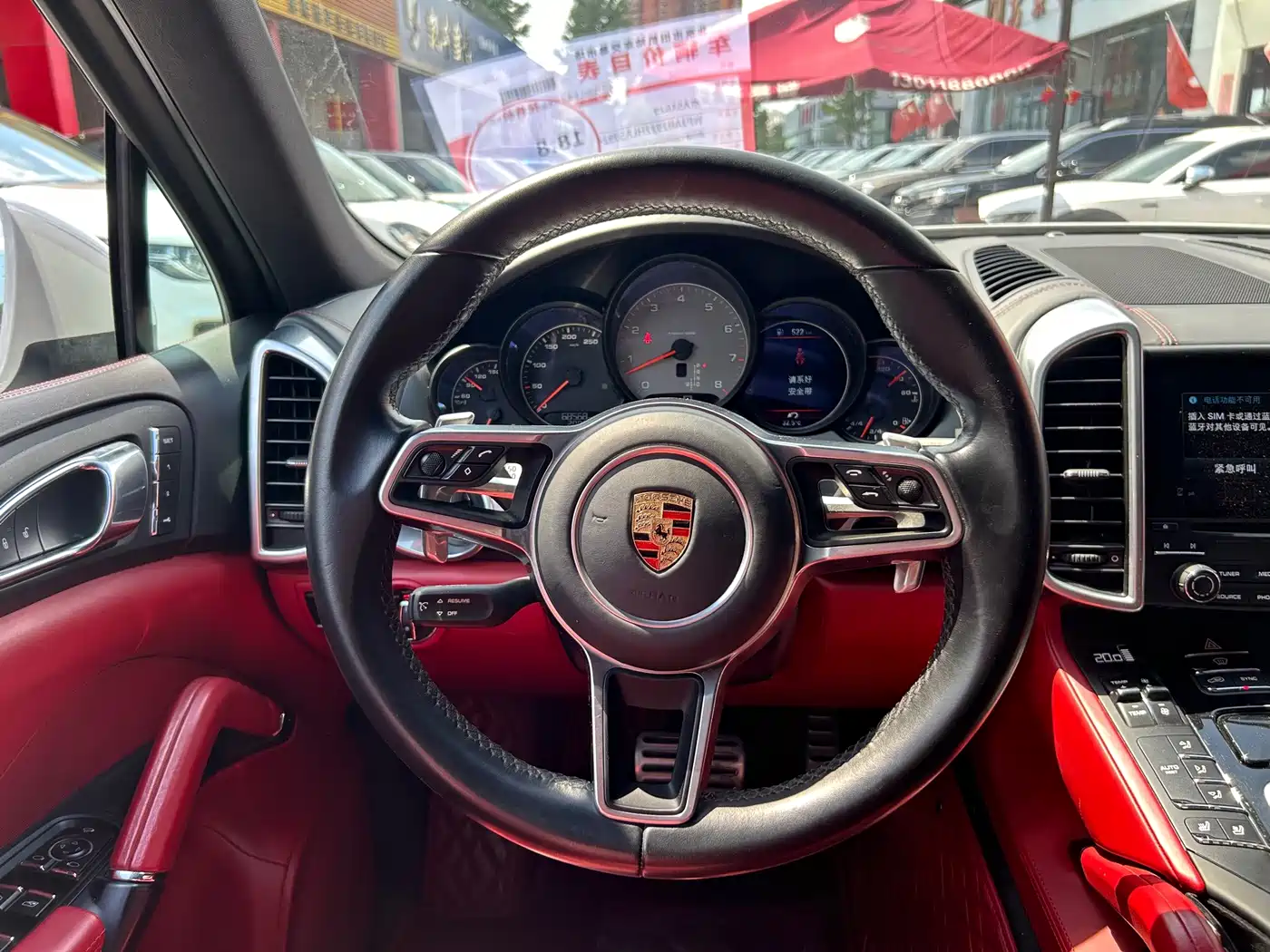 Фото 10 - Porsche Cayenne