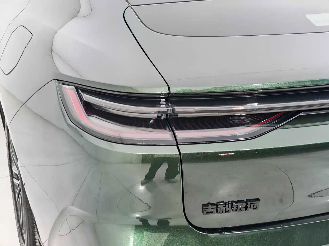 Geely Galaxy Galaxy Xingyao 8 2025 2025 130km EM-i Premium Edition