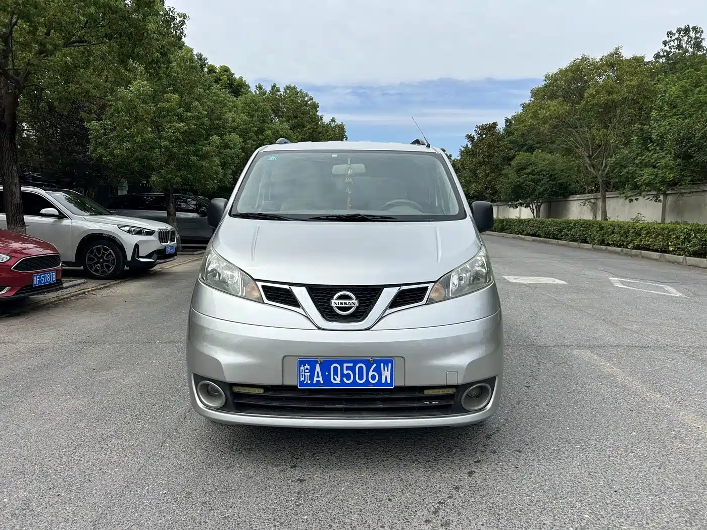 Nissan NV200 2014 2014 1.6L CVT Luxury (China IV)