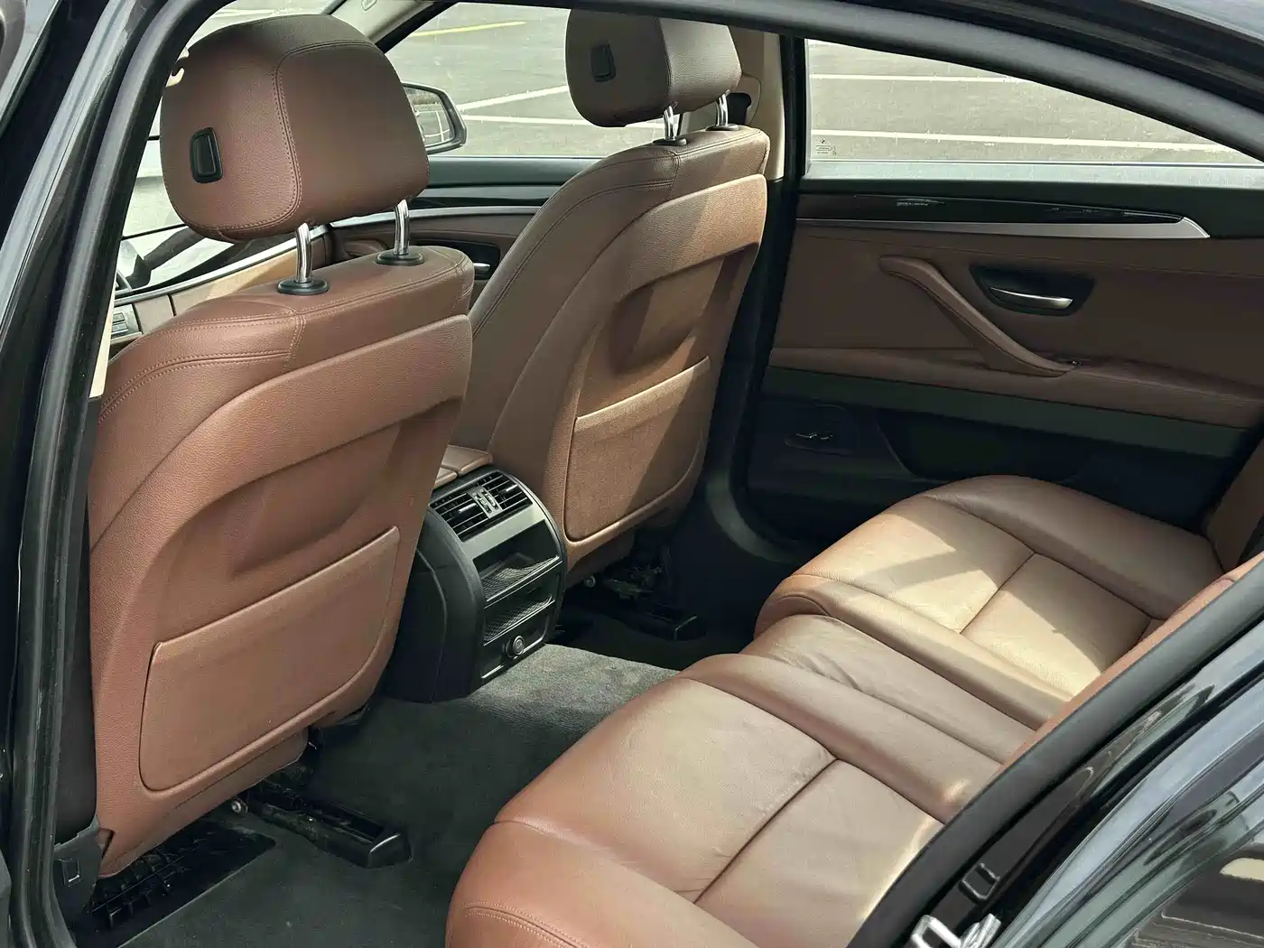BMW 5 Series 2017 525Li Leading Edition фото 16