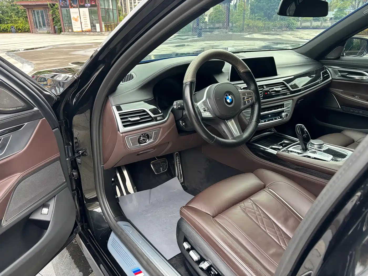 BMW 7 Series 2021 Model 730Li M Sport Package фото 4