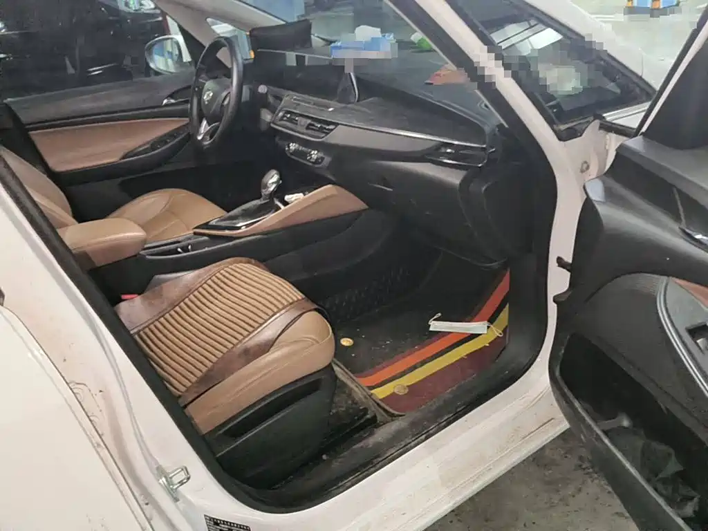 Buick GL6 2023 2021 323T Mild Hybrid Connected Luxury