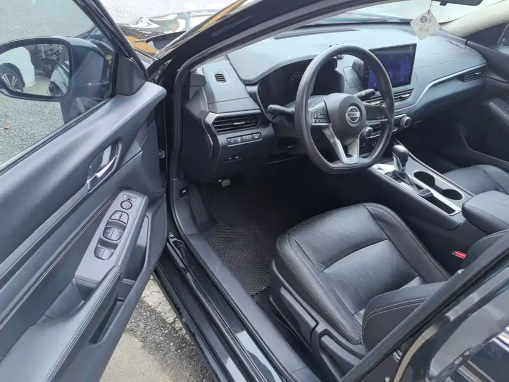 Photo 16 - Nissan Teana