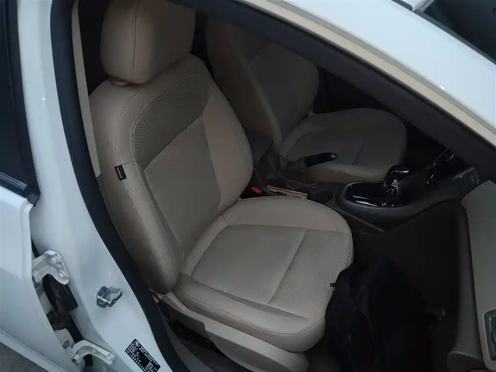 Buick Excelle 2013 GT 1.6L Automatic Fashion Edition фото 25