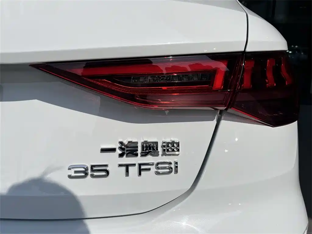 Audi A3 2024 Model Sportback 35 TFSI Fashion Sport фото 13