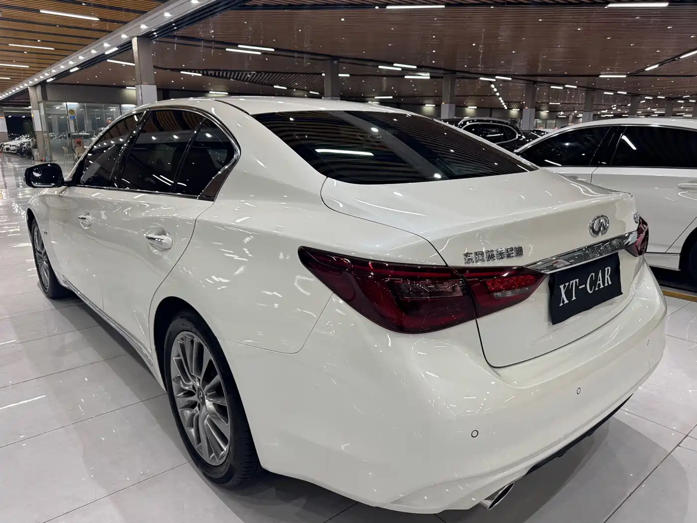 Infiniti Q50L 2019 2018 2.0T Premium Edition (China VI)