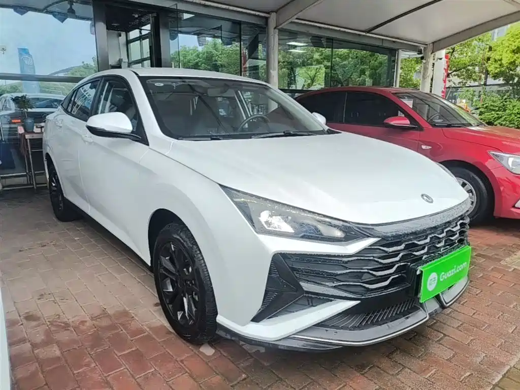 DONGFENG FENGSHEN YI HYUN