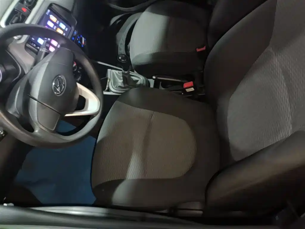 Hyundai Verna 2020 1.4L Manual GL Renewal Edition фото 15
