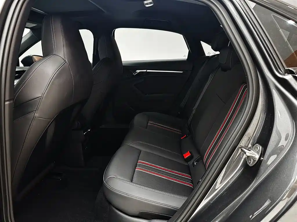 Audi A3 2023 Facelift A3L Limousine 35 TFSI Fashion Sport фото 21