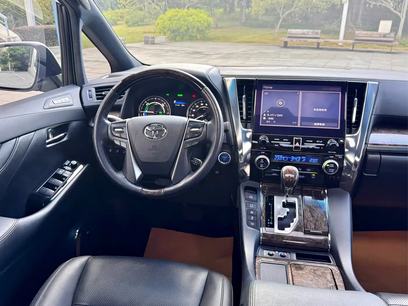 Toyota Alphard 2021 Hybrid 2.5L Premium фото 10
