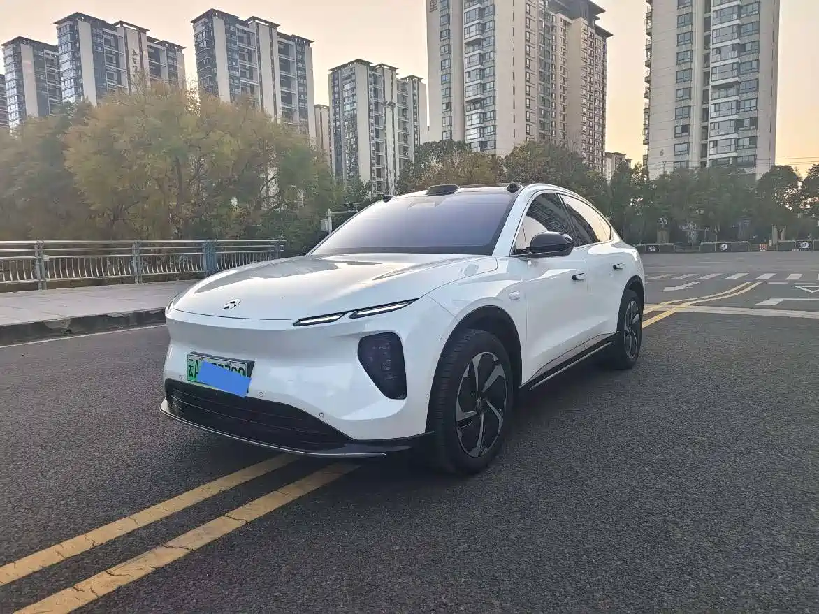 NIO NIO EC6
