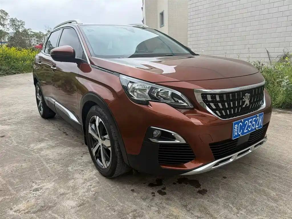 PEUGEOT 4008