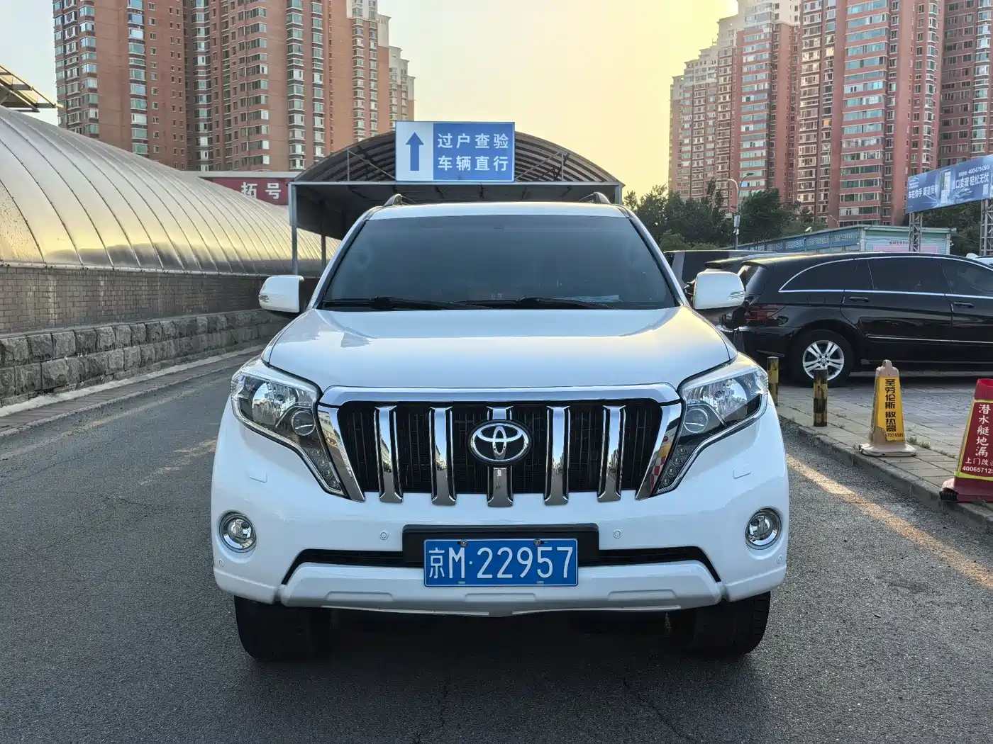 Toyota Prado 2014 4.0L Automatic TX-L фото 4