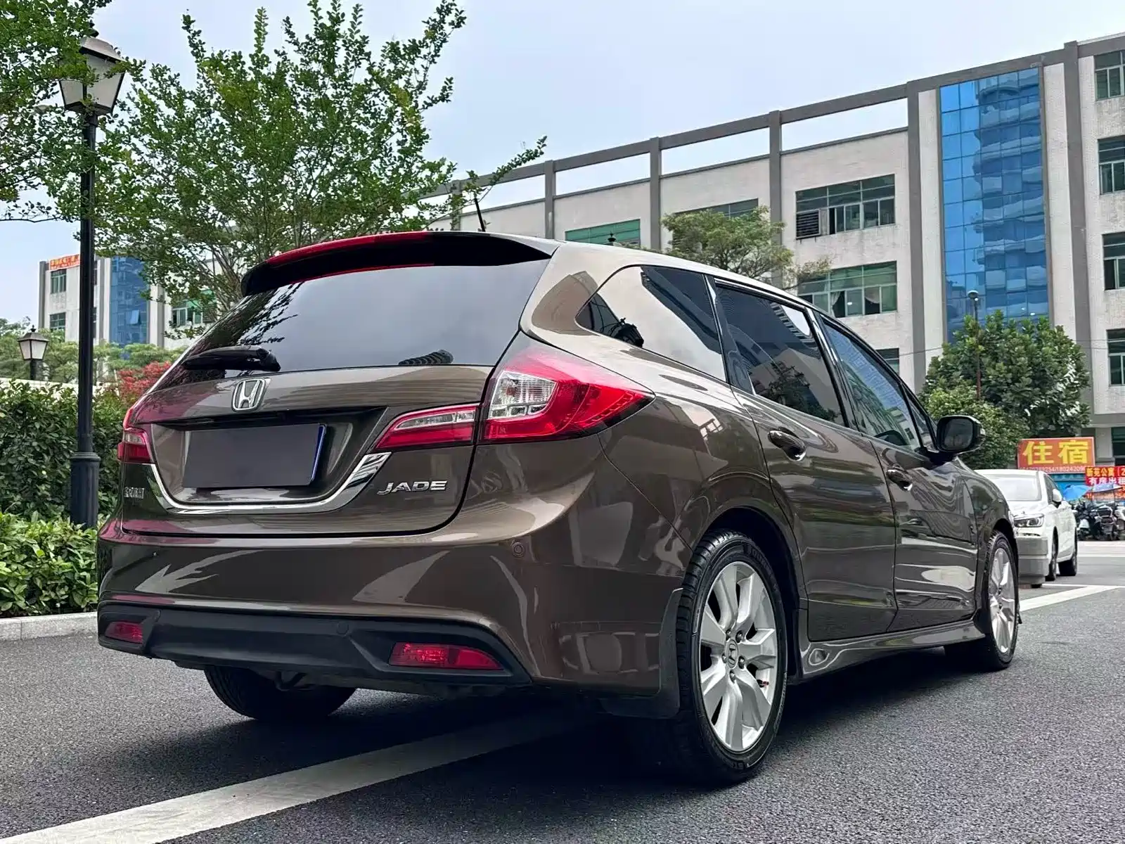 Фото 10 - Honda Jade
