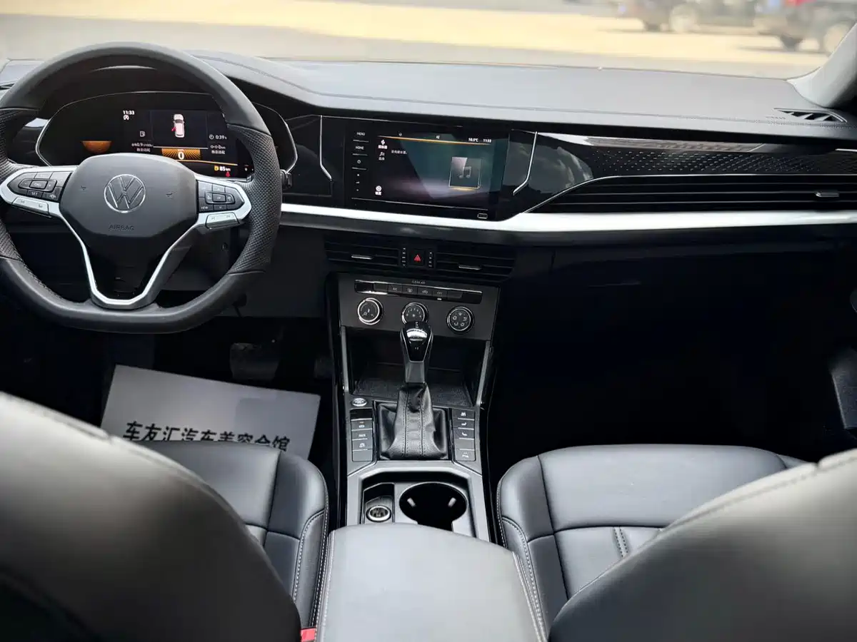 Volkswagen Passat 2022 280TSI Business Edition фото 19