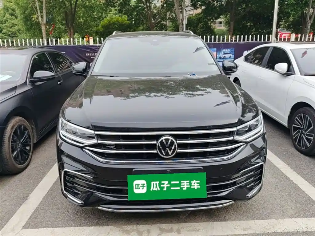 Volkswagen Tiguan L 2023 330TSI Auto 2WD R-Line Premium Edition фото 3