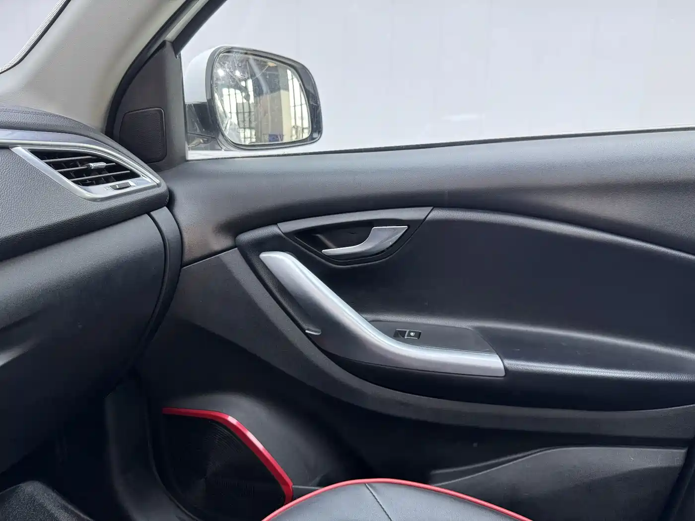Soueast DX7 2018 2018 1.5T Auto Glory Edition