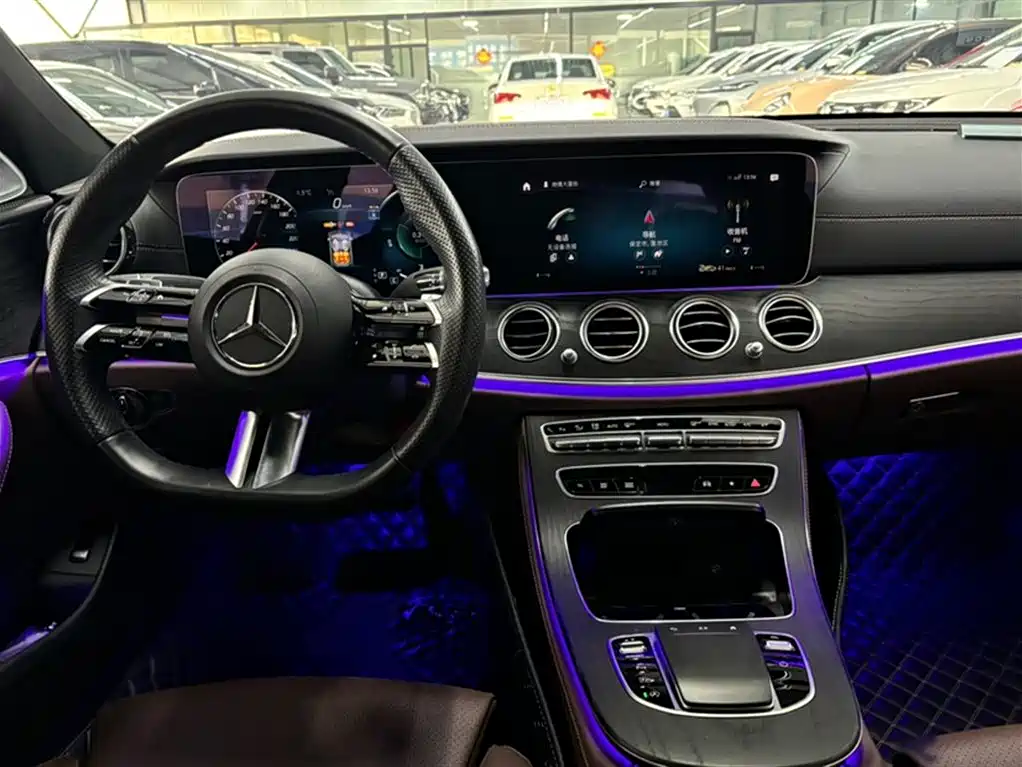 Mercedes-Benz E-Class 2023 E 260 L Sport фото 8