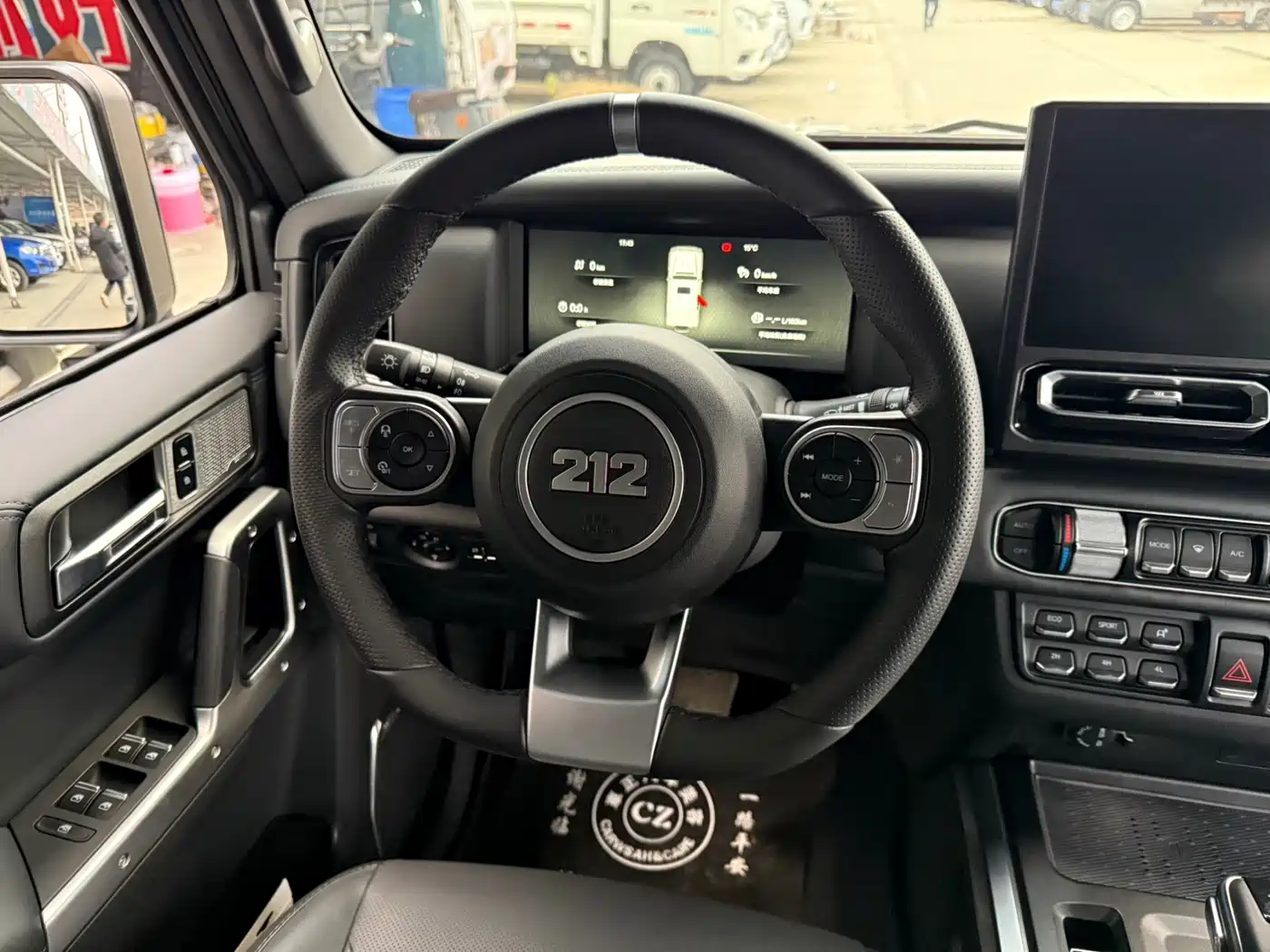 212 T01 2025 2024 2.0T Explorer